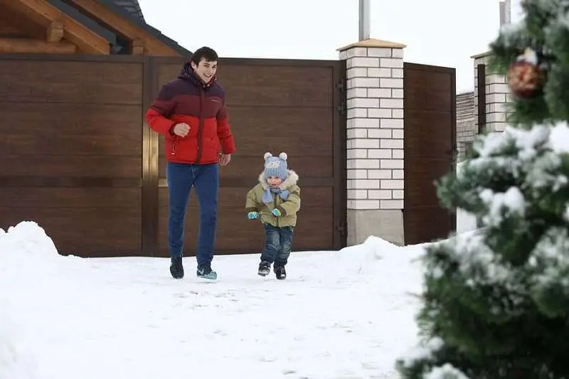 Распашные ворота с отдельной калиткой